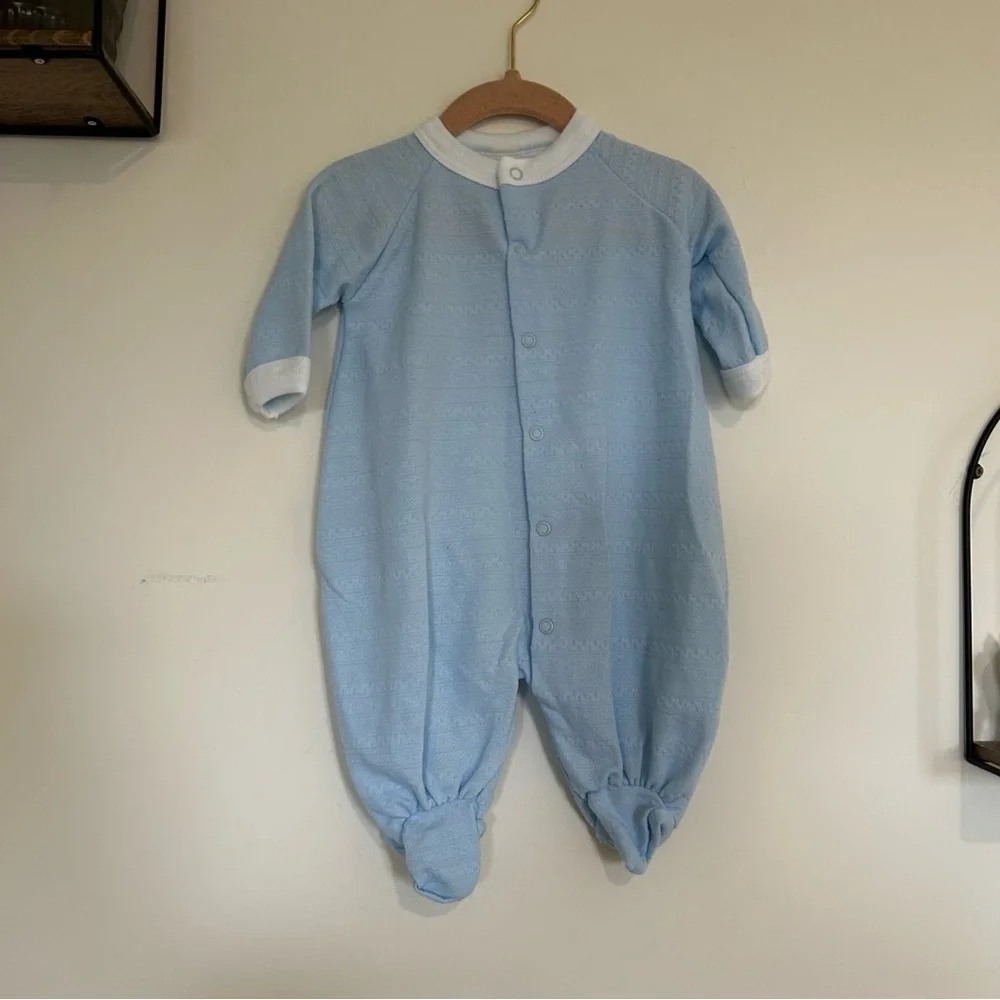 Vintage Babygro Baby Blue &‎ White Snap Button Sleeper